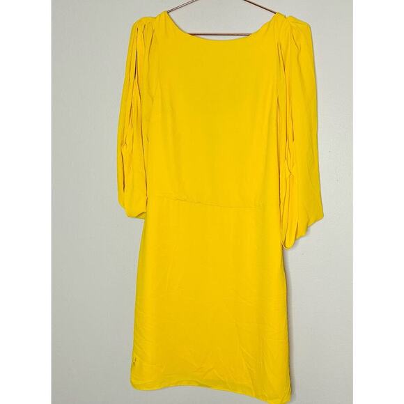 HALSTON HERITAGE Yellow Silky Georgette Cape Sleeve Open Back Mini Dress Size 4 - Picture 4 of 13